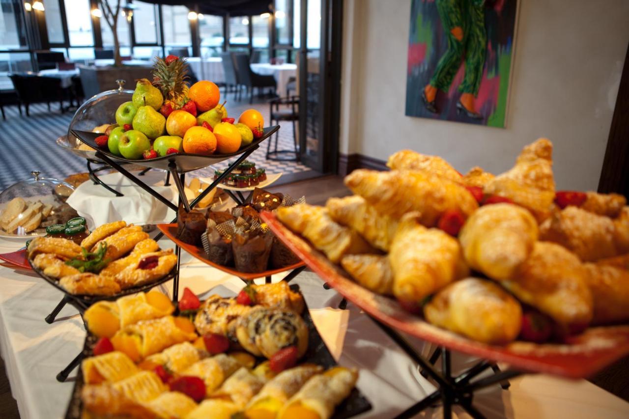 Davinci Hotel On Nelson Mandela Square Johannesburg Ngoại thất bức ảnh